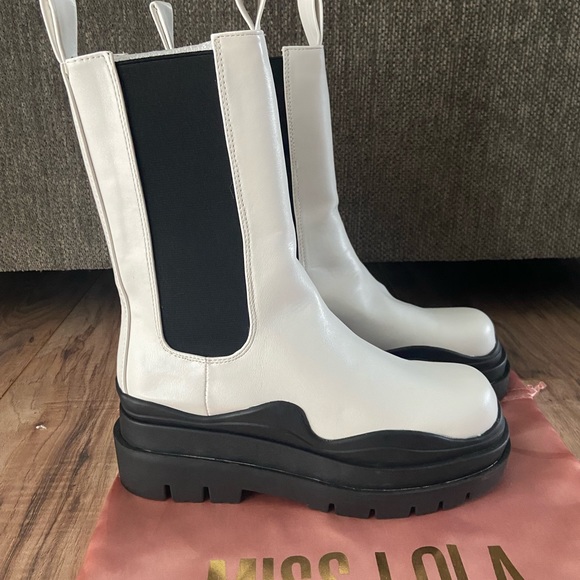 Brand new Miss Lola by Lemonade boots - Picture 2 of 4